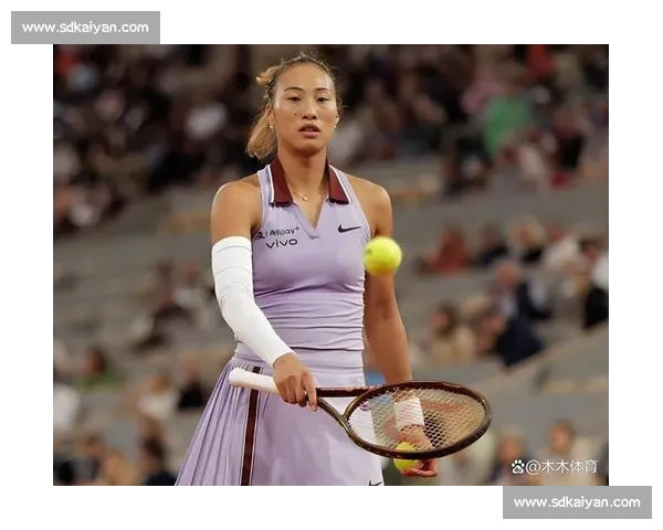 郑钦文柏林站闯关：九巨头围堵 + 60 分保分战，草地短板迎大考