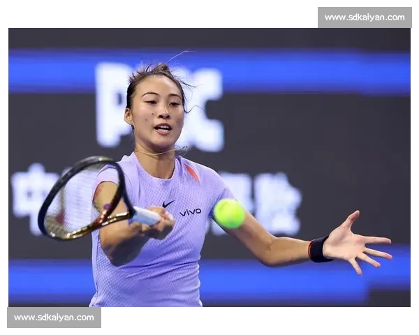 郑钦文柏林站闯关：九巨头围堵 + 60 分保分战，草地短板迎大考