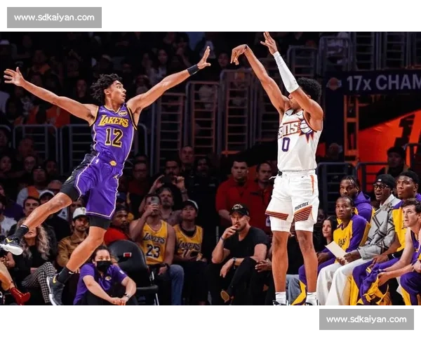 湖人队鏖战热火比分揭晓詹姆斯领衔全队逆转取胜关键时刻展现冠军底蕴 湖人队鏖战热火比分揭晓詹姆斯领衔全队逆转取胜关键时刻展现冠军底蕴