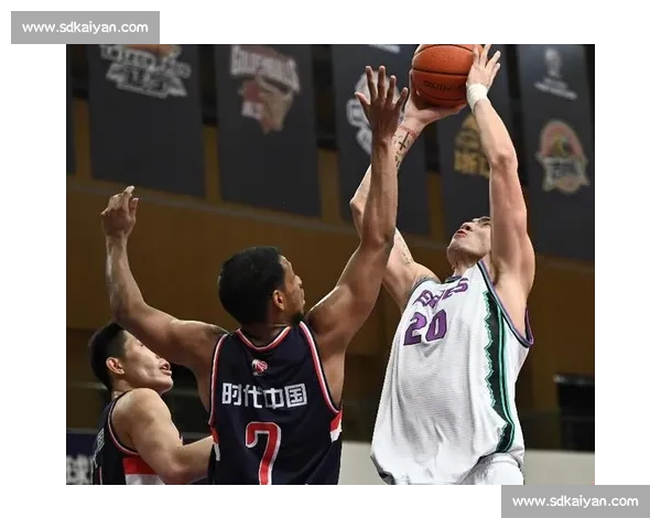 广东vs山东巅峰对决南北劲旅鏖战赛场看点全解析胜负悬念拉满 广东vs山东巅峰对决南北劲旅鏖战赛场看点全解析胜负悬念拉满