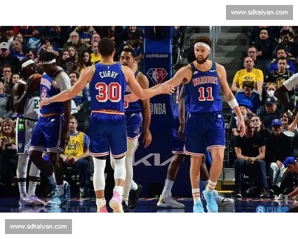 火箭强攻老鹰全场攻防解析比赛录像深度复盘关键回合拆解战术细节 火箭强攻老鹰全场攻防解析比赛录像深度复盘关键回合拆解战术细节